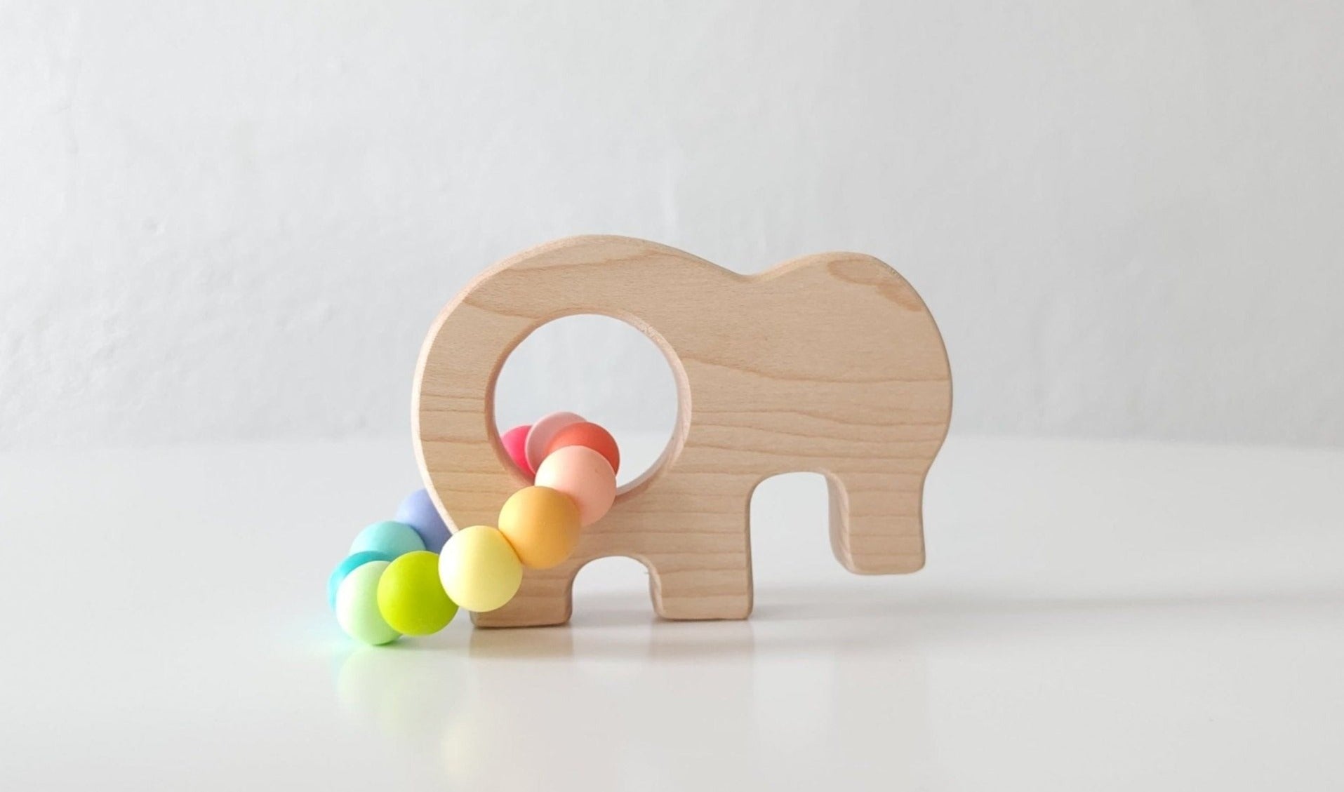 Jouet de préhension en bois éléphant avec perles de dentition