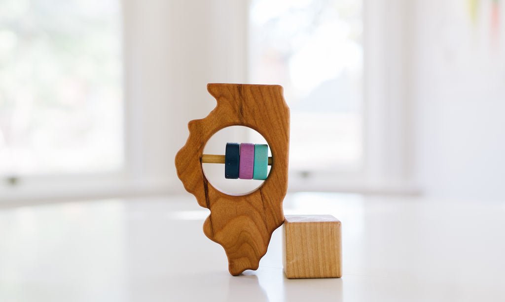 Hochet bébé en bois de l'État de l'Illinois™