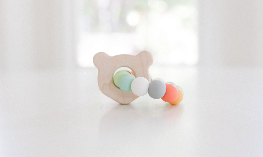 Anneau de dentition en bois pour bébé Ourson