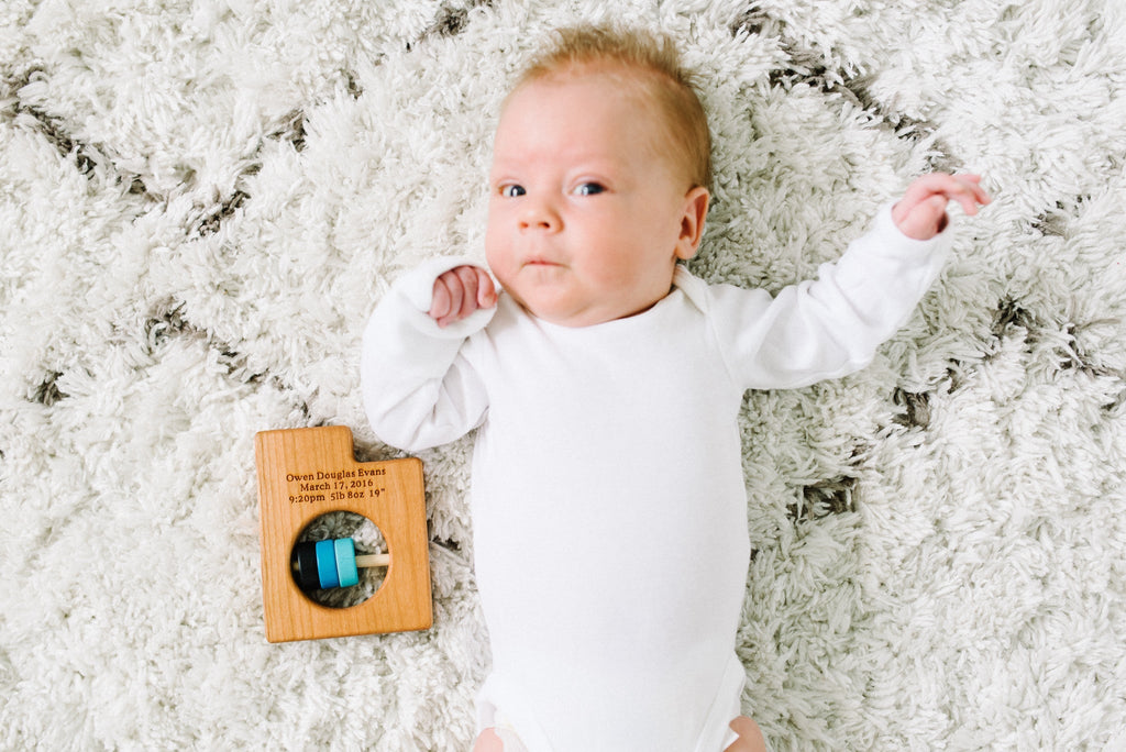 Hochet en bois de l'Utah State pour bébé™
