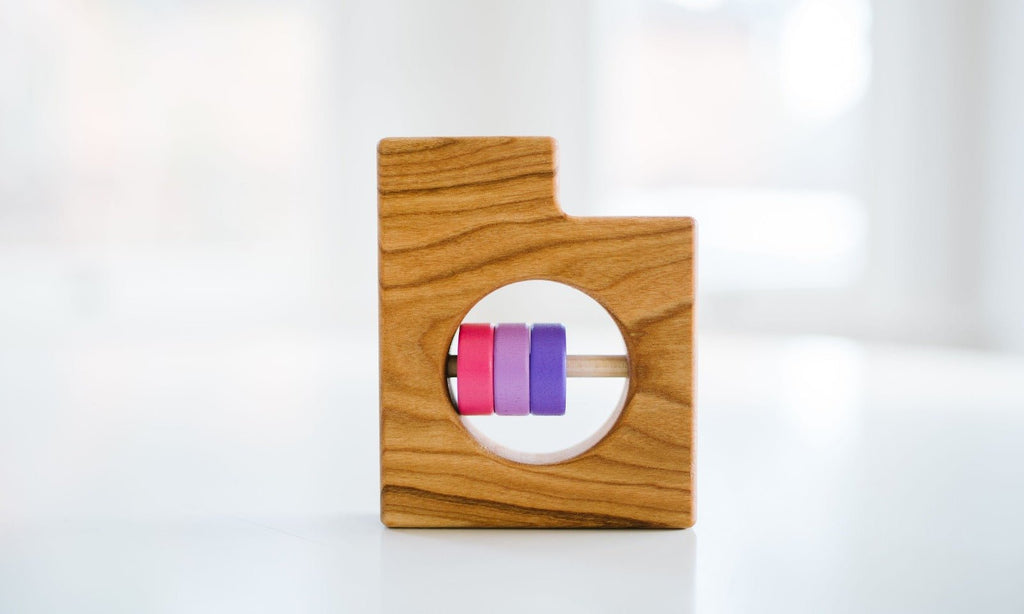 Hochet en bois de l'Utah State pour bébé™