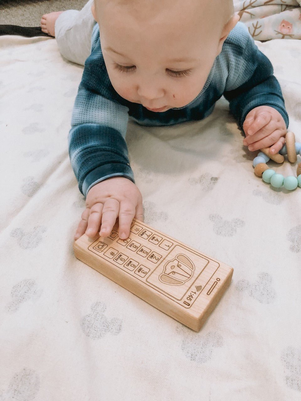 Téléphone Jouet en Bois